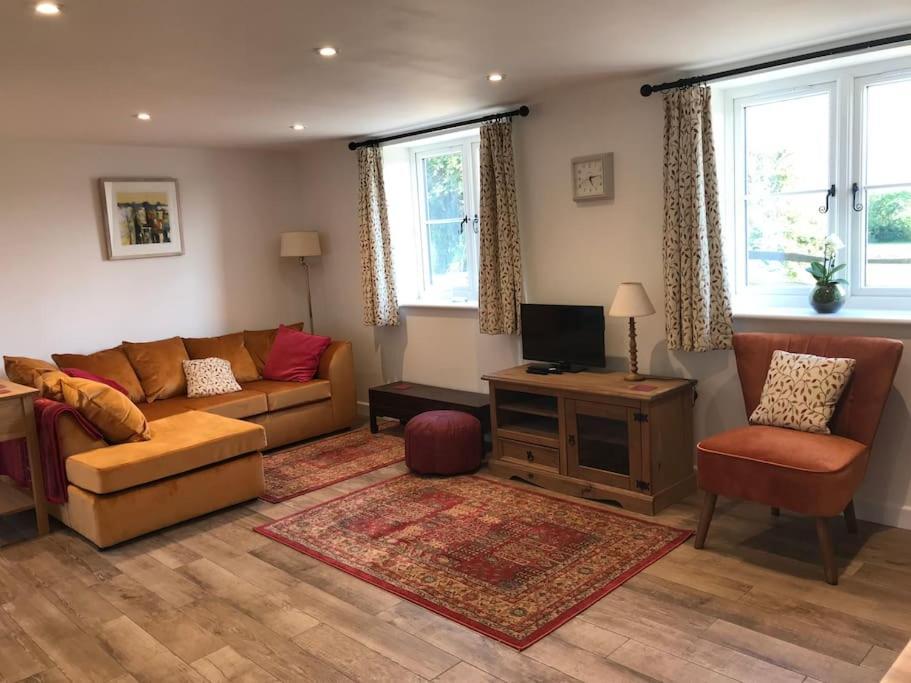 Lovely Kent Cottage With Rural Medway Views Tonbridge Exterior photo