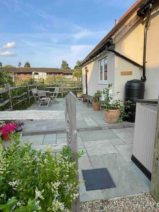 Lovely Kent Cottage With Rural Medway Views Tonbridge Exterior photo